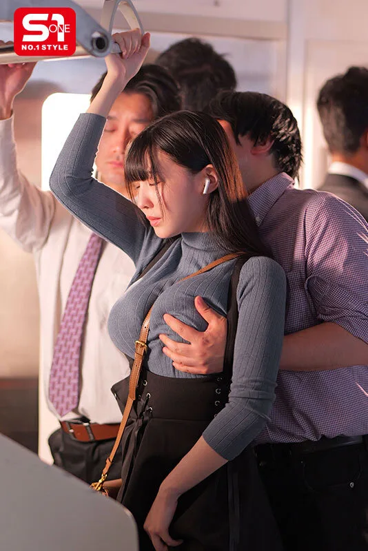 snos00112 巨乳グラドルはやはり痴●に狙われやすいらしい 紫堂るい しどうるい 電車痴● サンプル3